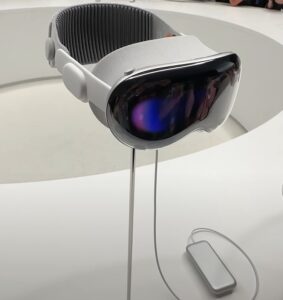 Apple vision Pro AR VR